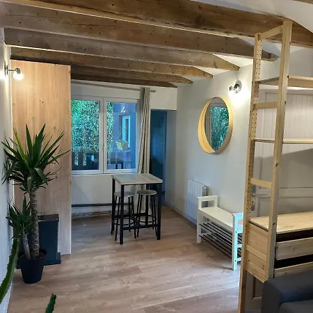 Studio Independant Jardin Avec Piscine Privatisee *